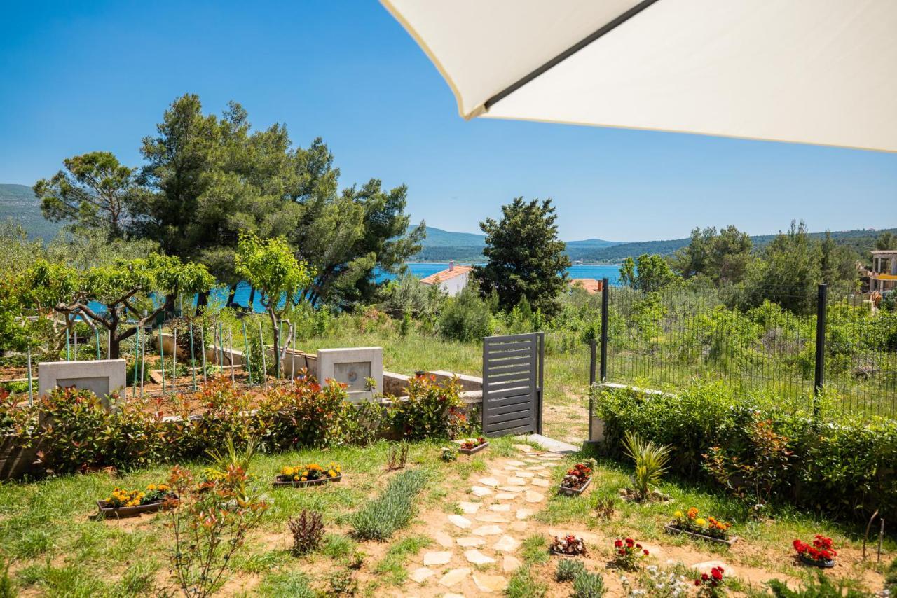 Apartmani Lelu Pridraga Buitenkant foto