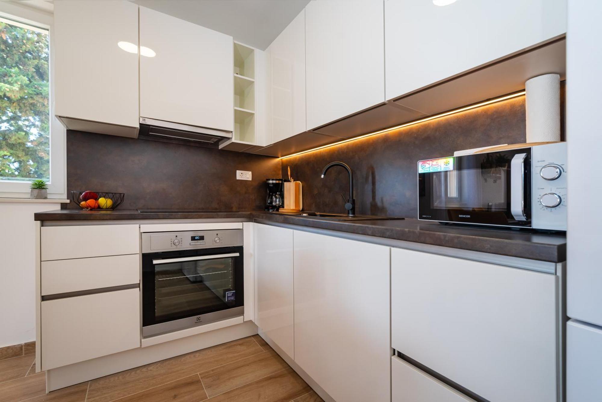 Apartmani Lelu Pridraga Buitenkant foto