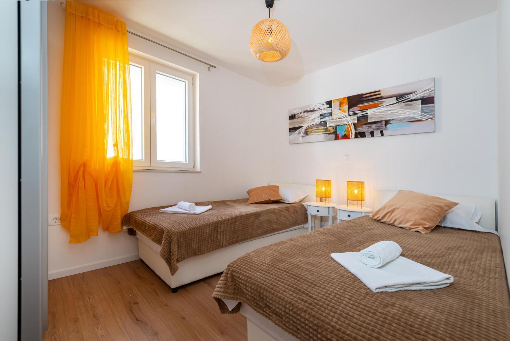 Apartmani Lelu Pridraga Buitenkant foto